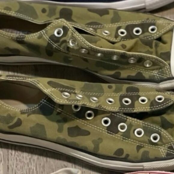 Vintage Converse Camouflage Sneakers - Picture 2 of 3